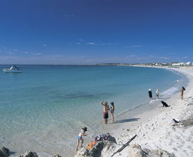 Port Beach - Accommodation Coffs Harbour 0