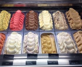 Estabar Gelati And Espresso Bar - Accommodation Coffs Harbour 2