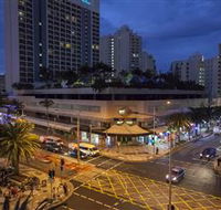 Piazza Surfers Paradise - Accommodation Coffs Harbour