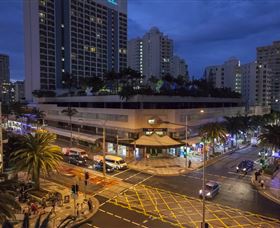 Piazza Surfers Paradise - Accommodation Coffs Harbour 0