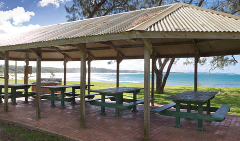Woolgoolga Beach And Headland - Accommodation Coffs Harbour 2