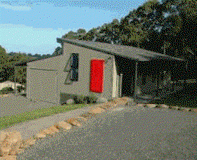 Brooke Clunie - Red Door Studio - Accommodation Coffs Harbour 1