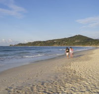 Main Beach Byron Bay - Accommodation Coffs Harbour