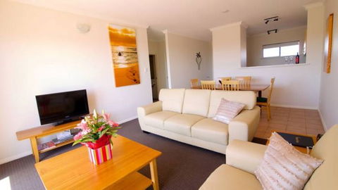 Margarets Beach Resort - Accommodation Coffs Harbour 3