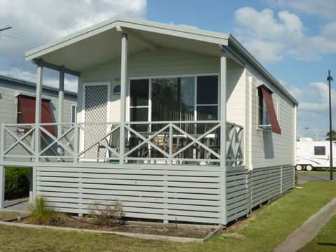 Belmont Pines Lakeside Holiday Park - Accommodation Coffs Harbour 4