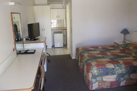 Golfview Motor Inn - Accommodation Coffs Harbour 2