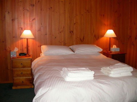 Greenwood Cabin - Accommodation Coffs Harbour 0