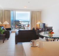 Golden Sands On Main Beach - Accommodation Coffs Harbour