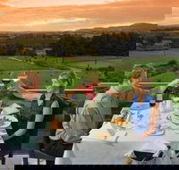 2-Day Yarra Valley Wine Tour with Luxury Vineyard Resort Stay