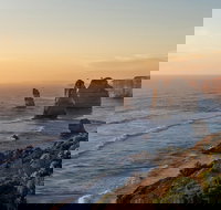 Full-Day Great Ocean Road and 12 Apostles Sunset Tour from Melbourne