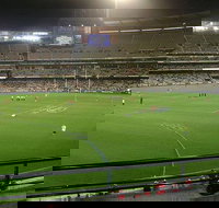 Half-Day Sports Lovers Bus Tour of Melbourne with Tour Options