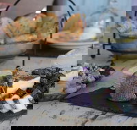 Full-Day Tastes of the Scenic Rim Luxury Small Group Tour from Brisbane