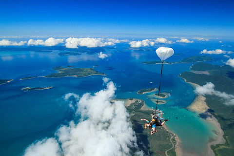 Airlie Beach Tandem Skydive - Accommodation Coffs Harbour 4