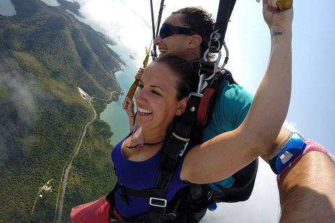 Airlie Beach Tandem Skydive - Accommodation Coffs Harbour 3