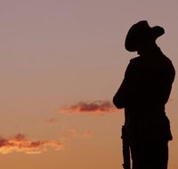 Townsville and the Australian Army Walking History Tour with Optional City Sightseeing - Accommodation Coffs Harbour