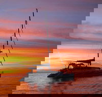 Sunset 3-Hour Cruise from Darwin Includes Dinner and Sparkling Wine