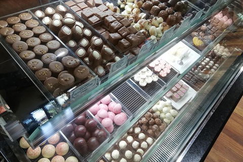 Hunter Valley Private Tour Including Wine, Chocolate, Cheese, Vodka, Gin Tasting - Accommodation Coffs Harbour 20