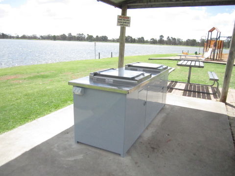 Gum Bend Lake - Accommodation Coffs Harbour 1