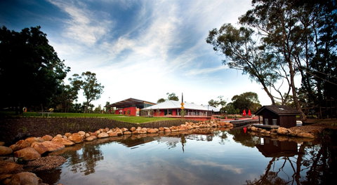 Savannah Visitor Plaza, Taronga Western Plains Zoo Dubbo - Accommodation Coffs Harbour 0