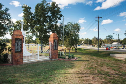 Eton - Accommodation Coffs Harbour 2