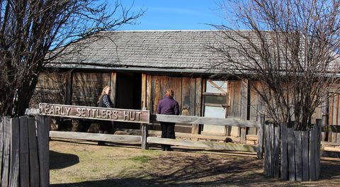 Early Settlers Hut - Accommodation Coffs Harbour 1