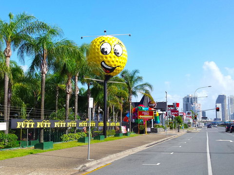 Putt Putt Mermaid Beach - Accommodation Coffs Harbour 2