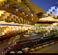 The Pier Cairns - Accommodation Coffs Harbour