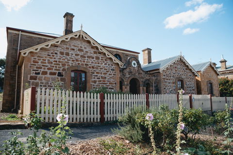 Auburn - Accommodation Coffs Harbour 1