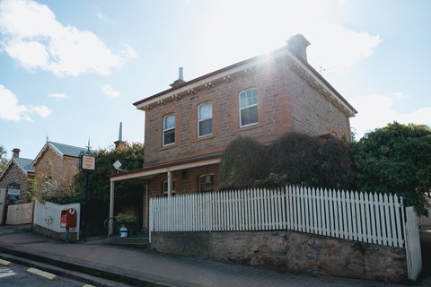 Auburn - Accommodation Coffs Harbour 2