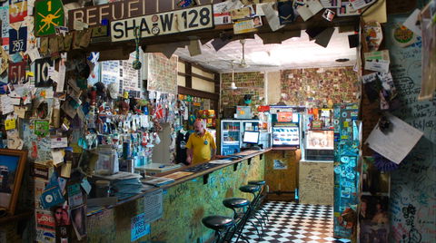 Barrow Creek Hotel - Accommodation Coffs Harbour 1