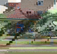 Bundaberg War Nurses Memorial and Park - Accommodation Coffs Harbour
