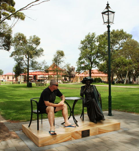 Gladstone Square - Accommodation Coffs Harbour 1