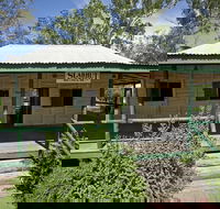 Lenroy Slab Hut - Accommodation Coffs Harbour