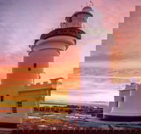 Point Perpendicular Lighthouse and Lookout - Accommodation Coffs Harbour