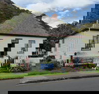 Joe Lyons Cottage - Accommodation Coffs Harbour