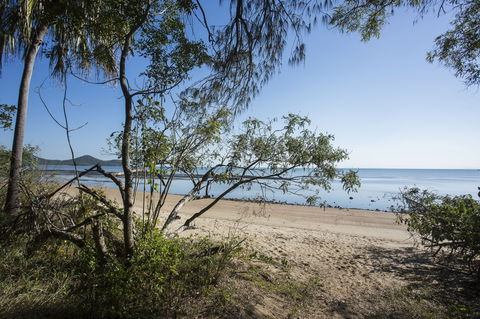 Smalleys Beach - Accommodation Coffs Harbour 2