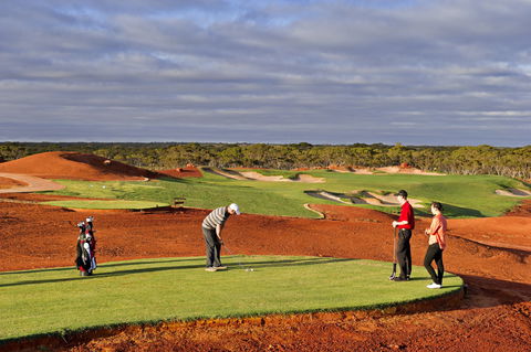 Kalgoorlie Golf Course - Accommodation Coffs Harbour 0