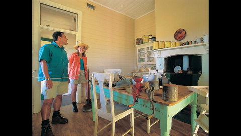 Lighthouse Keeper's Cottage Museum - Accommodation Coffs Harbour 0