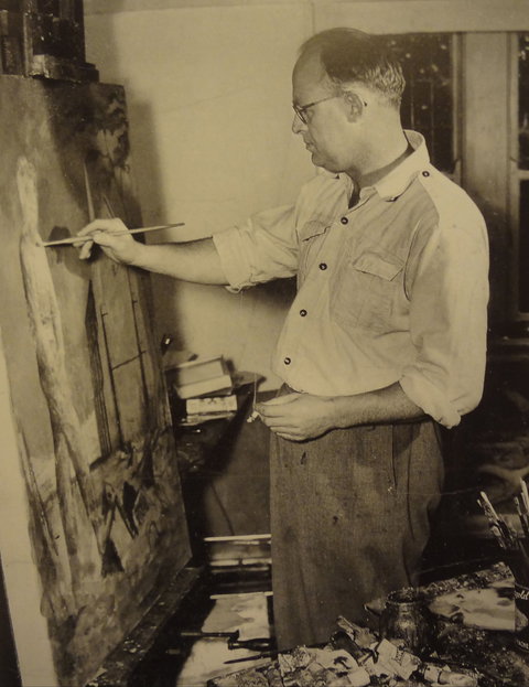 Russell Drysdale Easel Sculpture - Accommodation Coffs Harbour 1