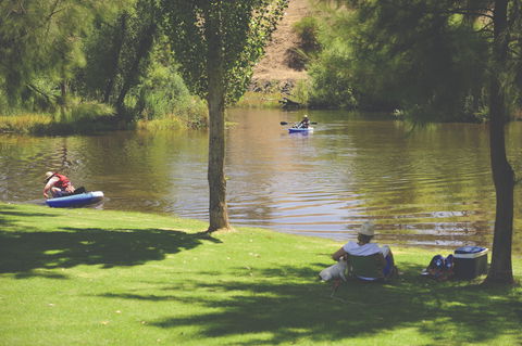 The Lions Junction Park - Tumut - Accommodation Coffs Harbour 0