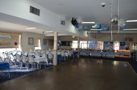 The Greens - Ingleburn Bowling Club - Accommodation Coffs Harbour 2