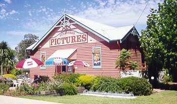 Huskisson Pictures - Accommodation Coffs Harbour 0