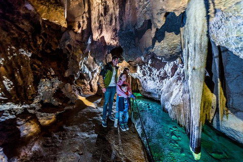 Jenolan Caves: Imperial-Diamond Cave Tour - Accommodation Coffs Harbour 0