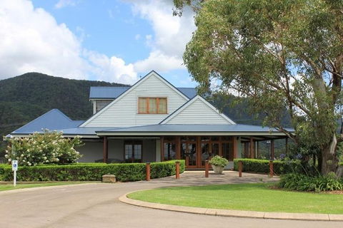 Audrey Wilkinson Vineyard: Picnic With Wine Masterclass Tasting - Accommodation Coffs Harbour 5