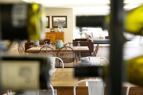 Tulloch Wines - Wine Tasting Paired With Local Handmade Chocolates - Accommodation Coffs Harbour 7