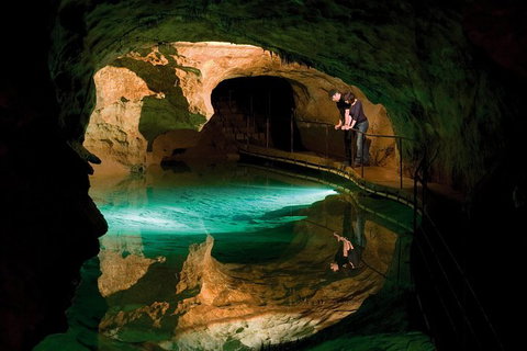 Jenolan Caves: Extended Orient Cave Tour - Accommodation Coffs Harbour 1