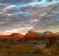 5-Hour Kata Tjuta Sunrise Tour from Ayers Rock with Breakfast