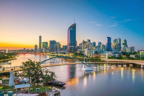 Brisbane Airport Transfers : Brisbane Airport BNE To Brisbane In Business Car - Accommodation Coffs Harbour 5