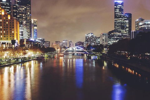 Arrival Private Transfers: Melbourne Airport MEL To Melbourne In Luxury Van - Accommodation Coffs Harbour 7