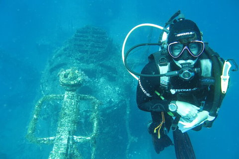 PADI Open Water Course - Accommodation Coffs Harbour 0